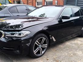 BMW 520, universalas