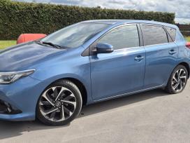 Toyota Auris, 1.6 l., Хэтчбек