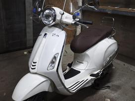 Piaggio Vespa, motoroleriai / mopedai