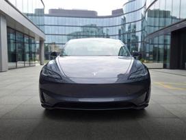 Tesla Model 3, 82 kWh, saloon / sedan