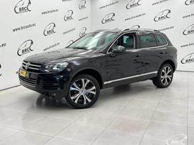 Volkswagen Touareg, 3.0 l., off-road / crossover