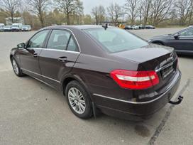 Mercedes-Benz E220, 2.2 l., Седан