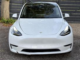 Tesla Model Y, 82 kWh, hatchback