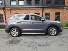 Hyundai Tucson, 1.6 l., Внедорожник / Кроссовер