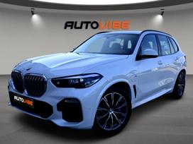 BMW X5, 3.0 l., off-road / crossover