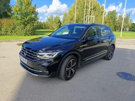 Volkswagen Tiguan, 2.0 l., off-road / crossover