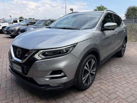 Nissan Qashqai, 1.5 l., off-road / crossover