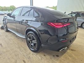 Mercedes-Benz GLC300, 2.0 l., off-road / crossover