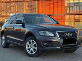 Audi Q5, 2.0 l., off-road / crossover