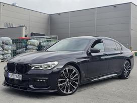 BMW 750, 4.4 l., sedanas