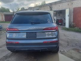 Audi Q7, 3.0 l., off-road / crossover
