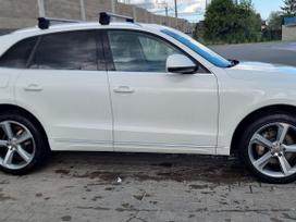 Audi Q5, 3.0 l., off-road / crossover
