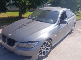 BMW 320, 2.0 l., saloon / sedan