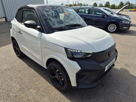 Ligier JS50, hatchback