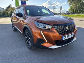 Peugeot 2008, 1.5 l., Внедорожник / Кроссовер