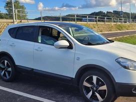 Nissan Qashqai, 2.0 l., Внедорожник / Кроссовер