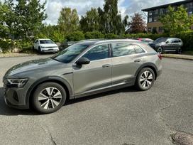 Audi Q8 e-tron, Внедорожник / Кроссовер