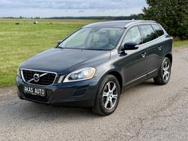 Volvo XC60, 2.4 l., off-road / crossover