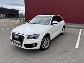 Audi Q5, 2.0 l., off-road / crossover