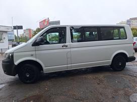 Volkswagen Caravelle, 2.0 l., passenger minibus