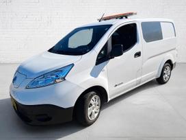 Nissan e-NV200, Грузовые микроавтобусы