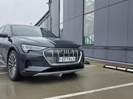 Audi e-tron, 71 кВт·ч, Внедорожник / Кроссовер