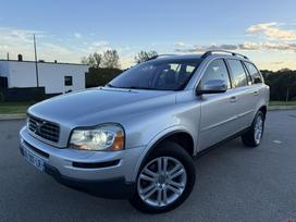 Volvo XC90, 2.4 l., off-road / crossover
