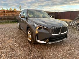 BMW iX1, 67 кВт·ч, Внедорожник / Кроссовер