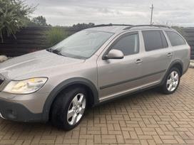 Skoda Octavia Scout, 2.0 l., Универсал