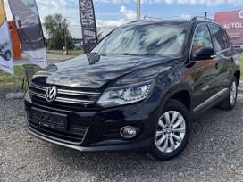 Volkswagen Tiguan, 2.0 l., Внедорожник / Кроссовер