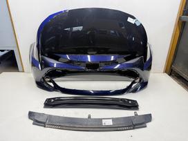 Toyota Corolla крышка багажника/капот, усилители бамперов (буферов), бамперы (буфера)