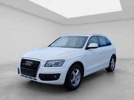 Audi Q5, 2.0 l., off-road / crossover