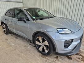 Porsche Macan, 100 kWh, off-road / crossover