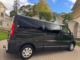 Opel Vivaro, 2.0 l., passenger minibus