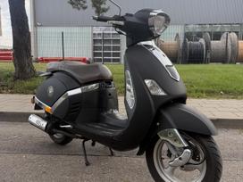 Mosca Caramella 49cc, мотороллеры / мопеды