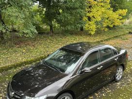 Honda Accord, 2.0 l., saloon / sedan
