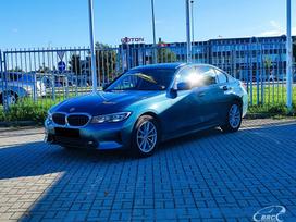 BMW 318, 2.0 l., saloon / sedan