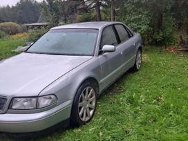 Audi A8, 4.2 l., Седан