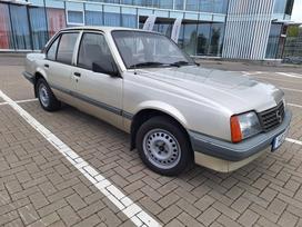 Opel Ascona, 1.8 l., Седан