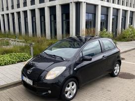 Toyota Yaris, 1.3 l., Хэтчбек