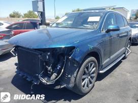 Audi Q7, 2.0 l., off-road / crossover