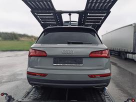 Audi Q5, 3.0 l., off-road / crossover