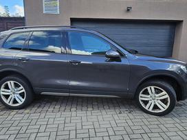 Volkswagen Touareg, 3.0 l., Внедорожник / Кроссовер