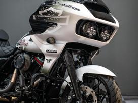 Harley-Davidson Road Glide 1868cc, čioperiai / kruizeriai / custom