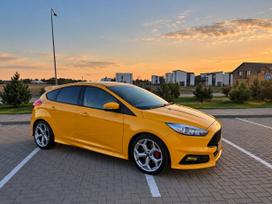 Ford Focus ST, 2.0 l., Хэтчбек