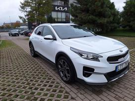 Kia XCeed, 1.5 l., off-road / crossover