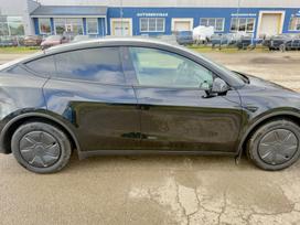 Tesla Model Y, Внедорожник / Кроссовер