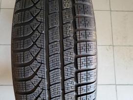 Pirelli PZERO *MO 99V,2022m., зимние 245/40 R20