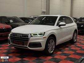 Audi Q5, 2.0 l., off-road / crossover
