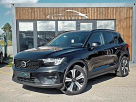 Volvo XC40, 1.5 l., Внедорожник / Кроссовер